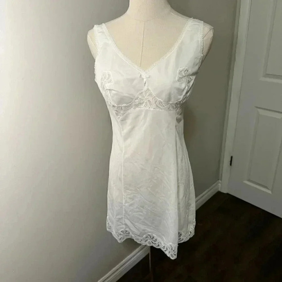 Vintage nylon and lace cottagecore mini slip lingerie dress M - Picture 2 of 4